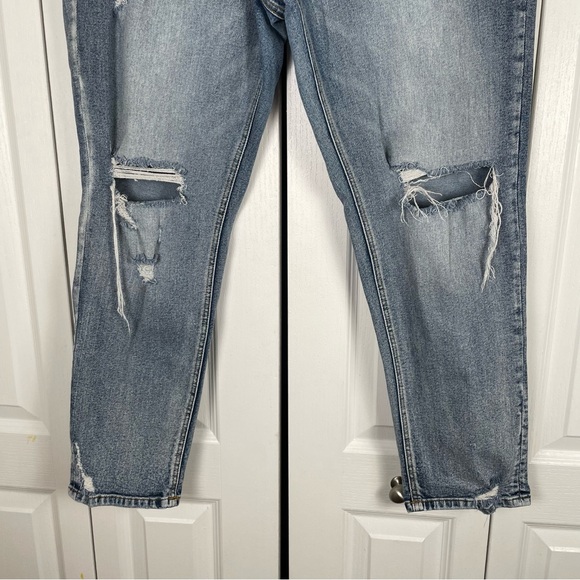 KanCan Exclusively for Maurices Jeans Women’s 18 Blue Ripped Distressed Grunge - Picture 4 of 13